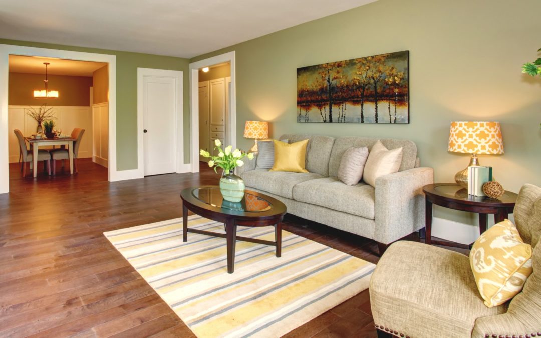 Are you Selling? Increase your Home’s Screen Appeal!