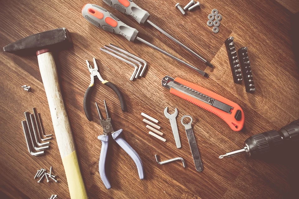 What are the tools that every renter should own?